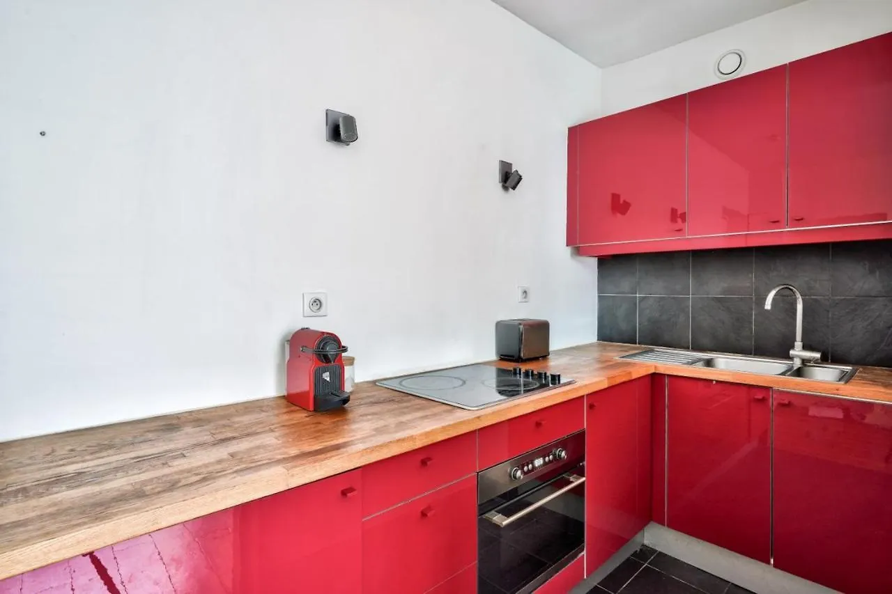 Charming Apartment For 2 People - Paris 11